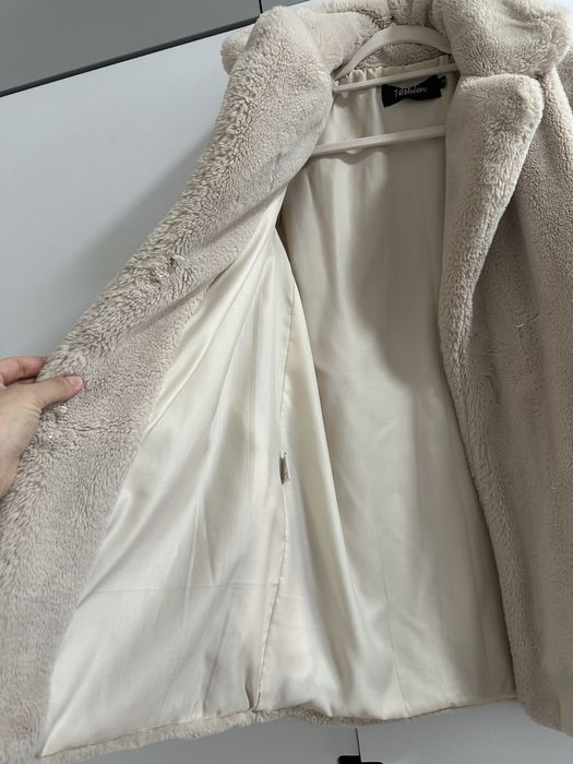 Продаю шубку жіночу