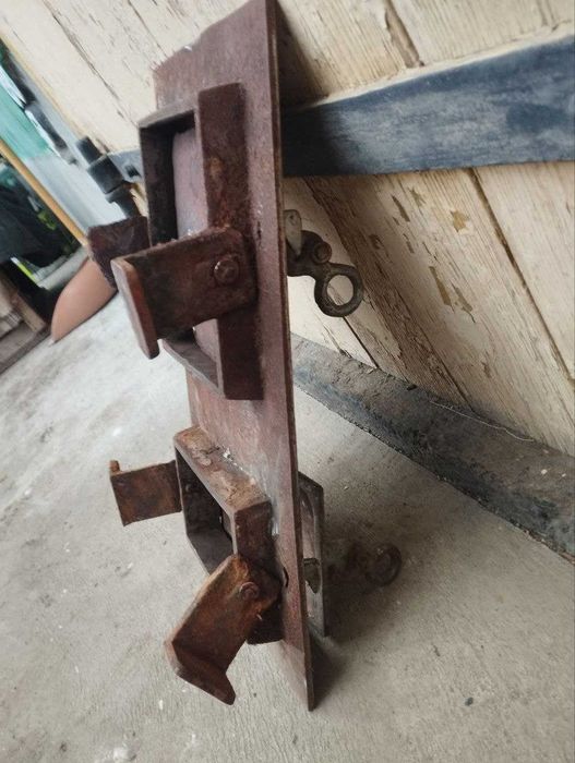 Дверцята для кахельної пічки.(з чугуна)