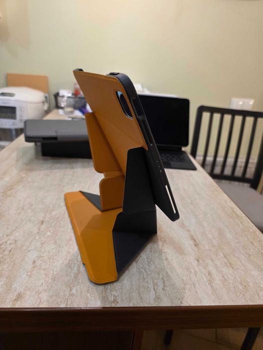 IPad Pro 11" M2 4.gen 256GB Wi-Fi + Magic Keyboard + Pencil 2