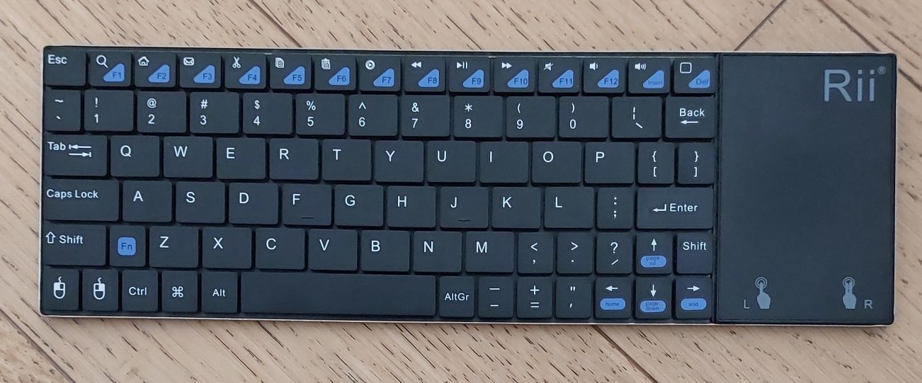 Беспроводная клавиатура Rii mini K12 с тачпадом.