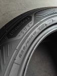 R18 235 60 GoodYear EfficientGrip² шини літні в доброму стані