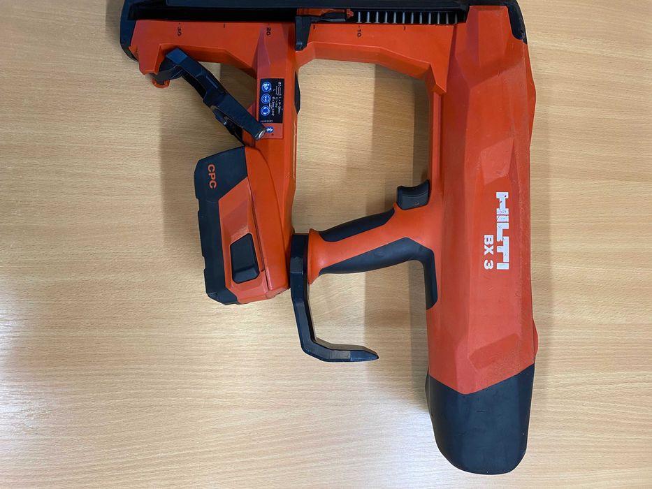 Osadzak gwoździarka HILTI BX3 02 + Akumulator 4.0Ah