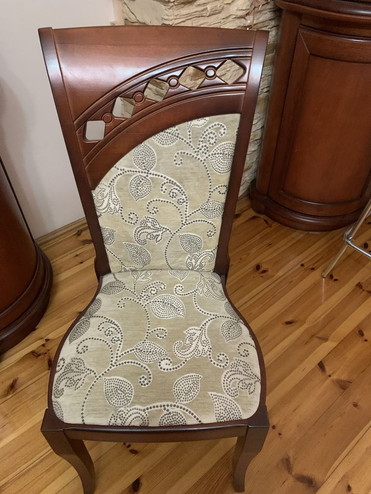 Krzesla stol meble Mebin Afrodyta