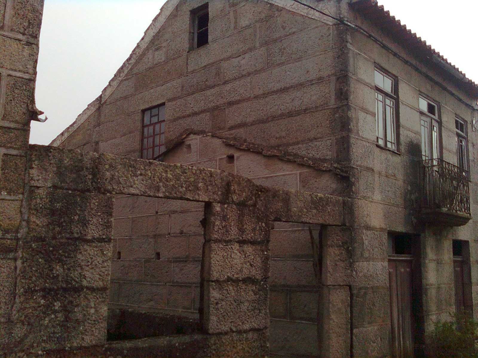 Casa em Pedra Granito para Restauro