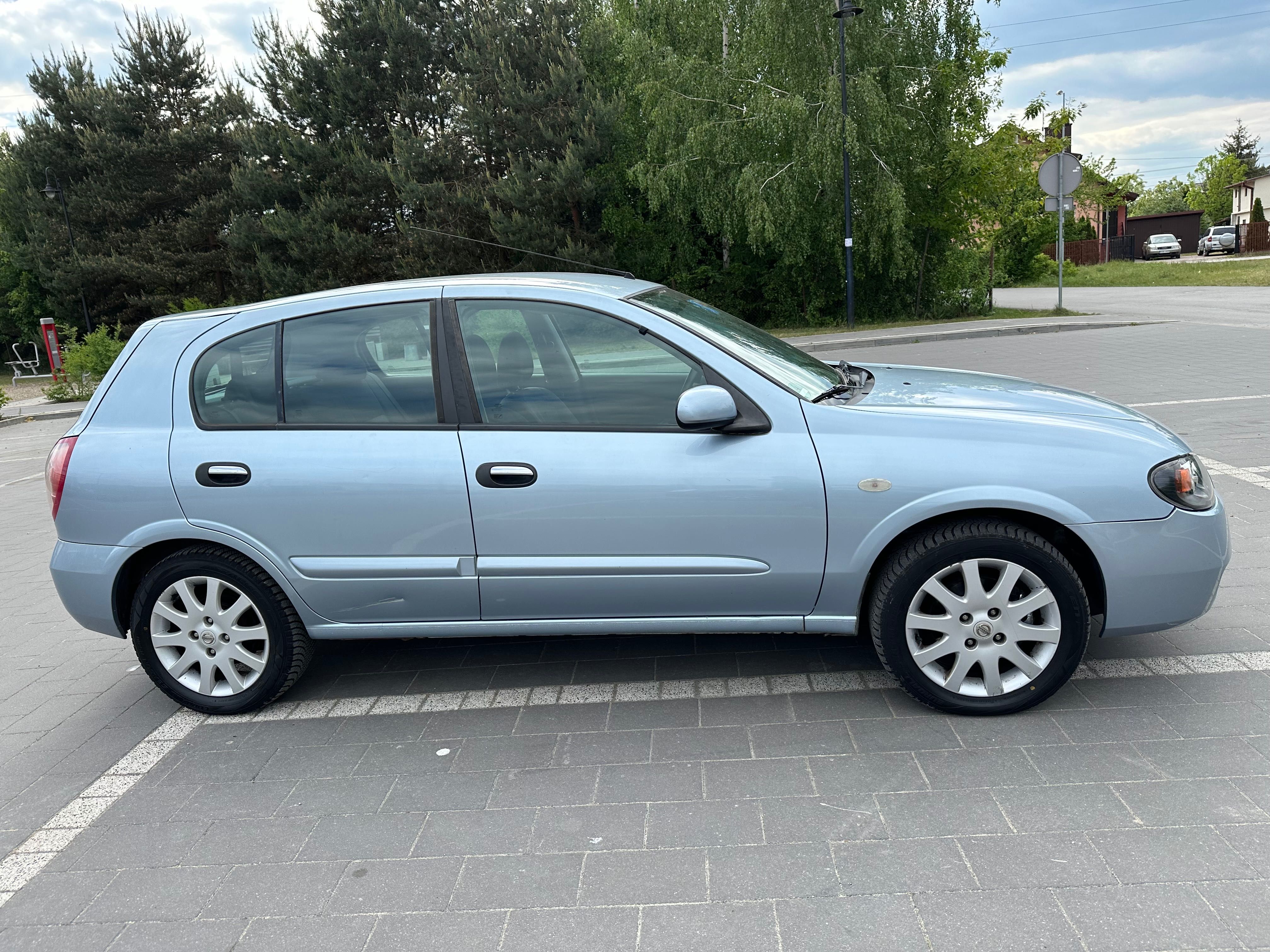 Nissan Almera 1.5 benzyna niemcy zrejestrowany