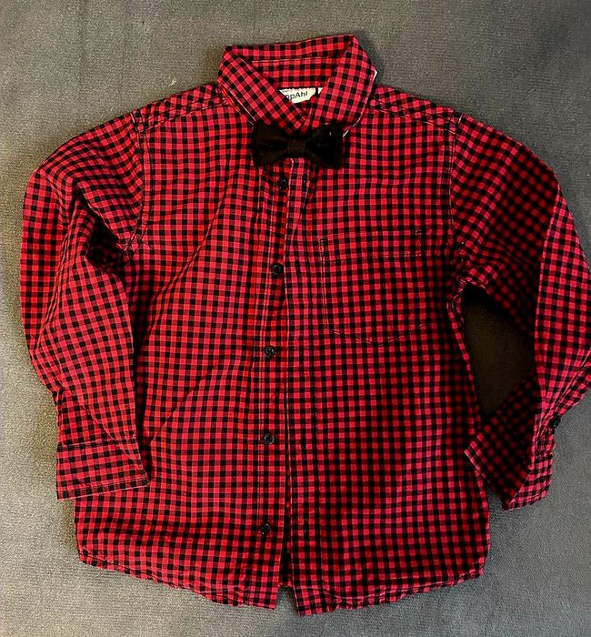 Elegancka koszula z muszką świąteczna KappAhl 104