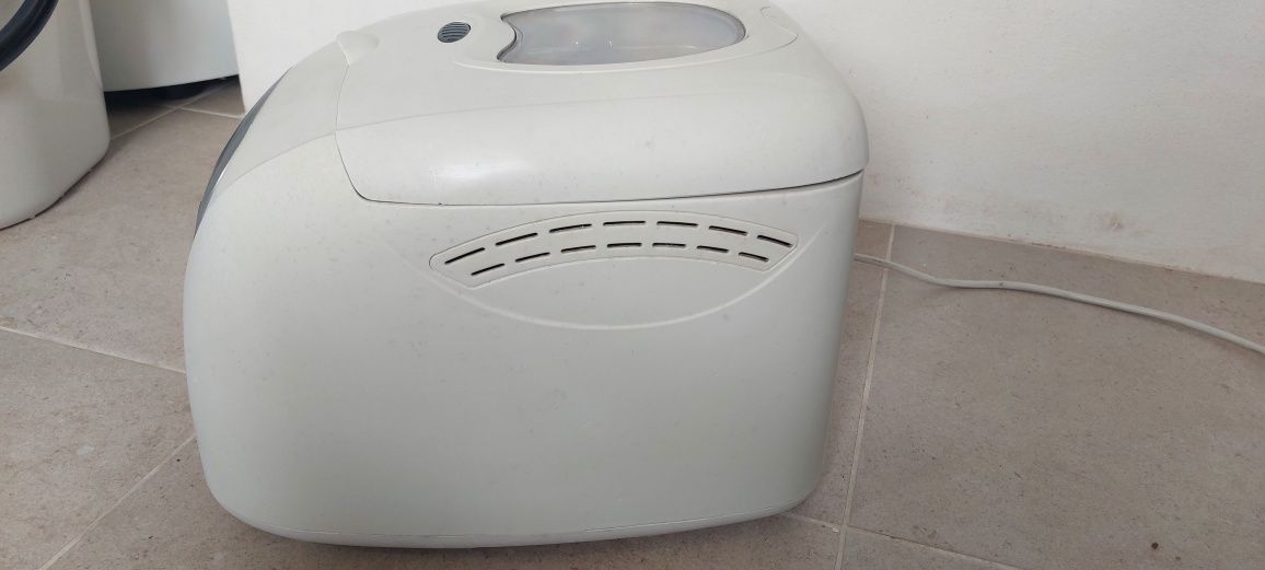 Máquina de Pão Clatronic
