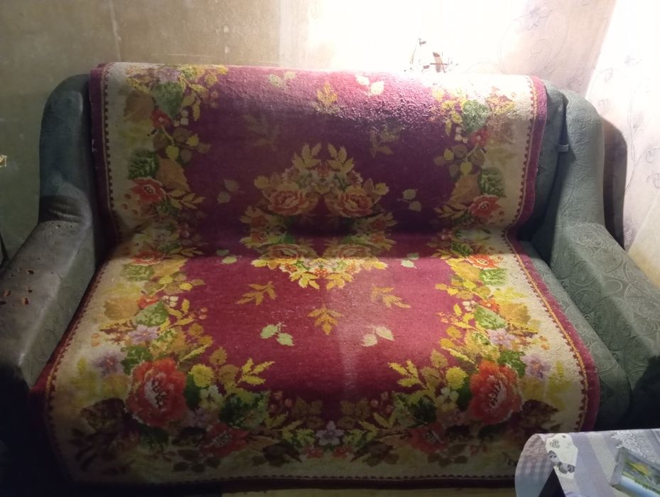 Продам диван б/у