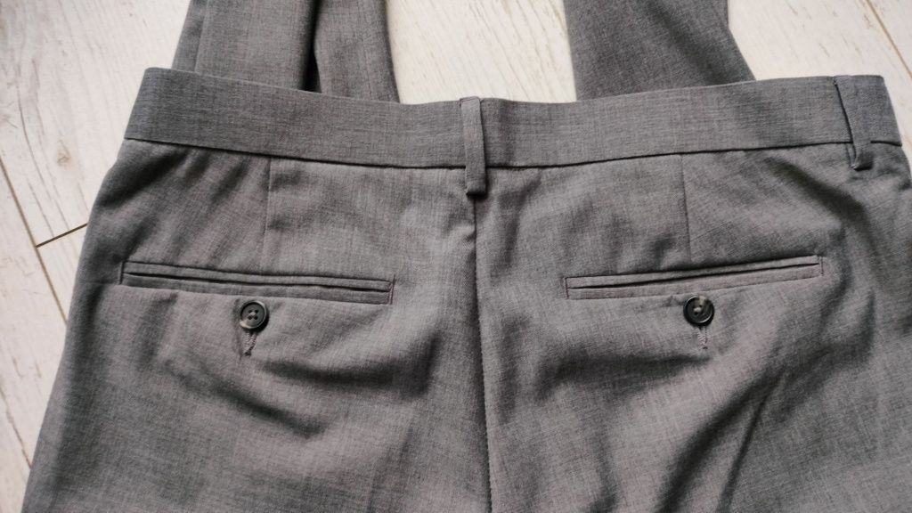 Spodnie garniturowe męskie H&M rozm. 48 slimfit szare