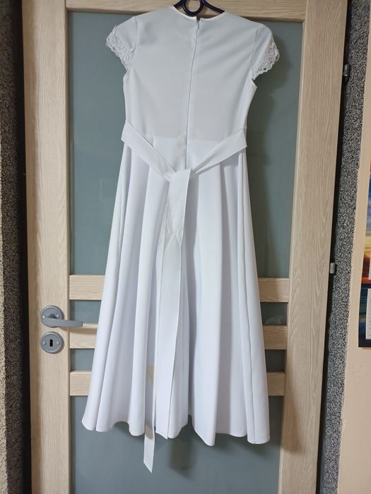 Alba komunijna dla dziewczynki