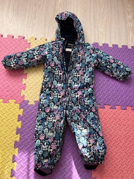 Зимовий комбінезон від Reima. Дуже теплий та зручний. Розмір 98+6 см