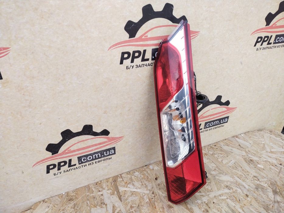 Ford Transit Connect Mk2 13-21 Фонарь задний правый DT11-13404-AD