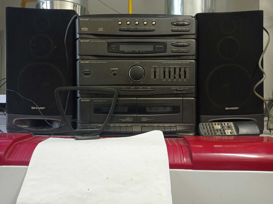 Продам вживаний музикальний центр SHARP