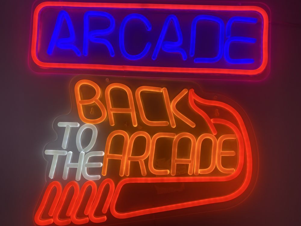 Letreiros luminosos Arcade