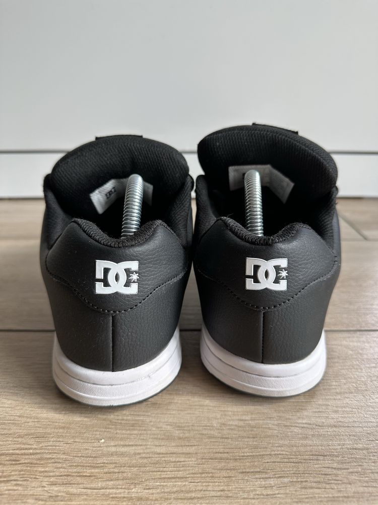 DC Shoes chunky Sk8 y2k grunge affliction roz. 42