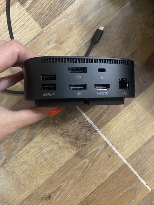 HP USB-C Dock (док-станція від Hewlett-Pascard