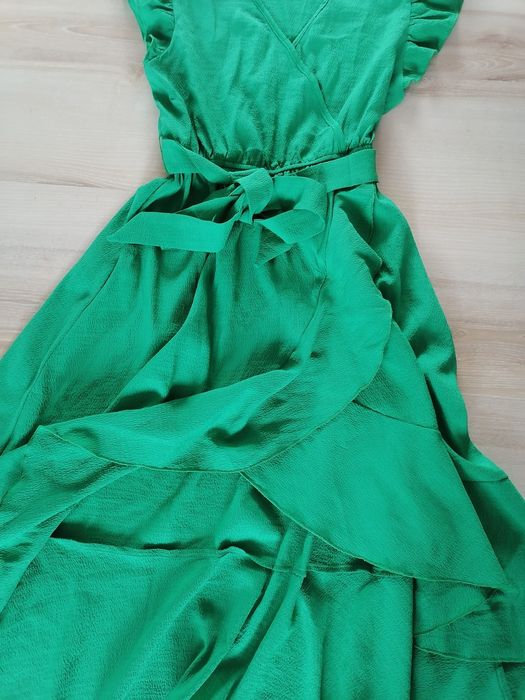 Elegancka sukienka zielona S