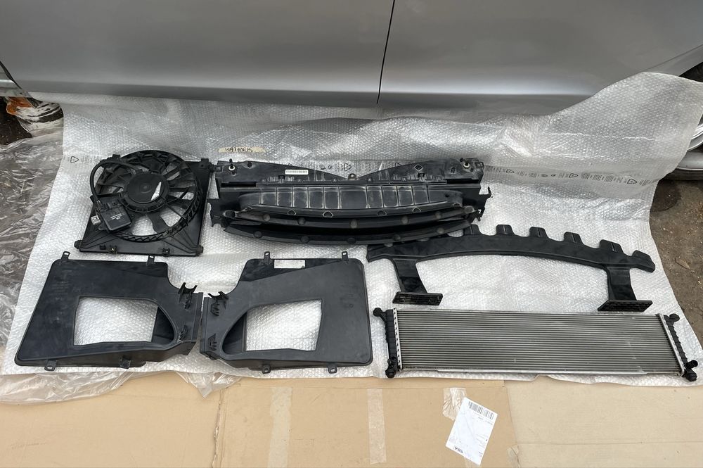 Підкапотні запчастини Tesla model s 12-15