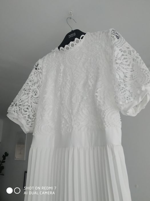 Плаття біле святкове, розм.L, нове.Львів.