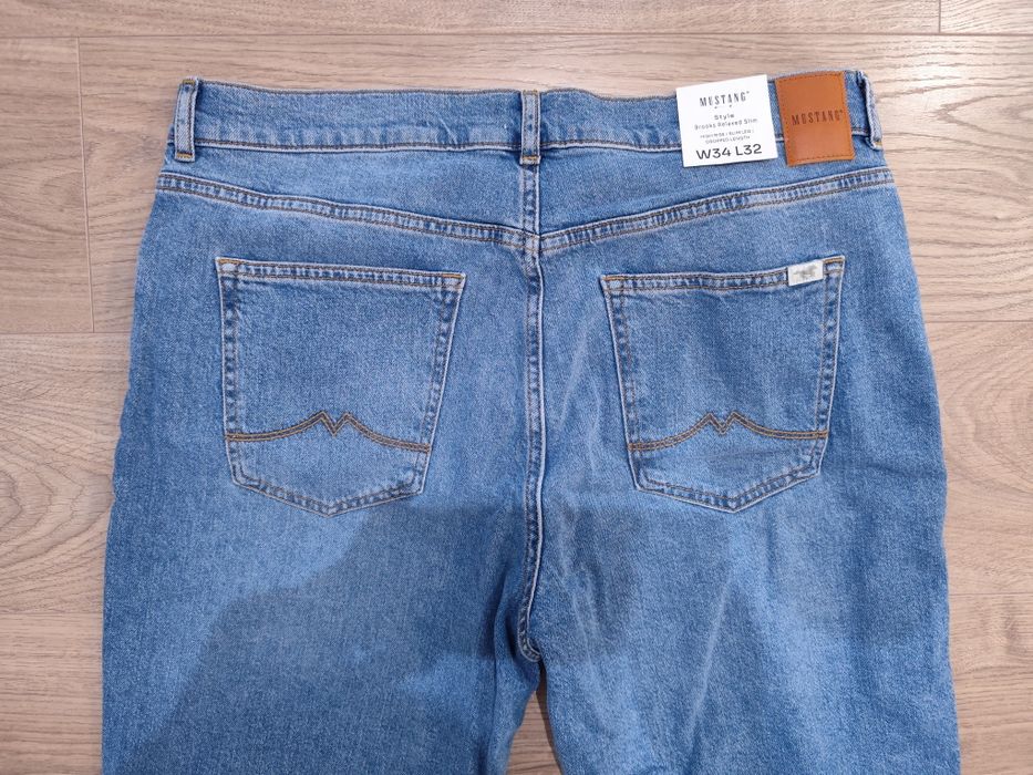 Spodnie jeansy MUSTANG Brooks Relaxed Slim dżinsy wysoki stan 34/32