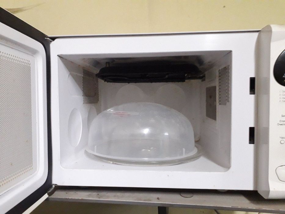 Продам микроволновку-1000!!!