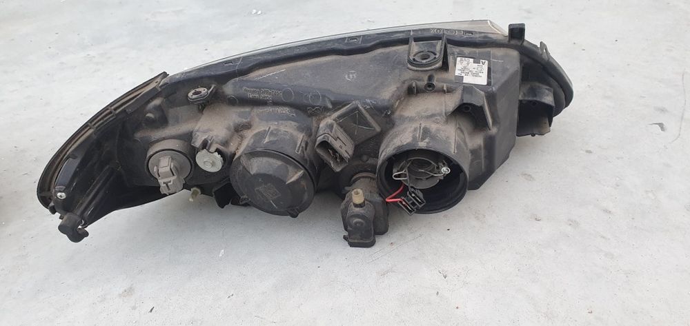 Lampa nissan almera