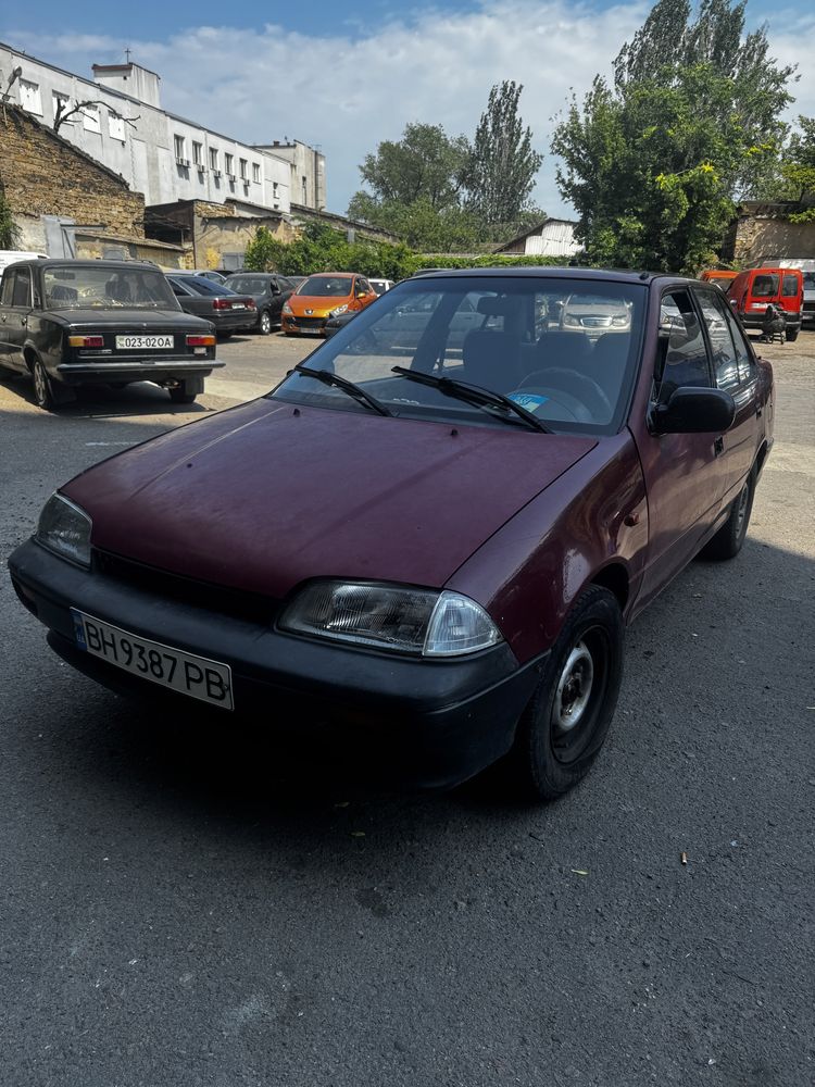 Продам Suzuki Swift 1995 год 1.3 Бензин Механика