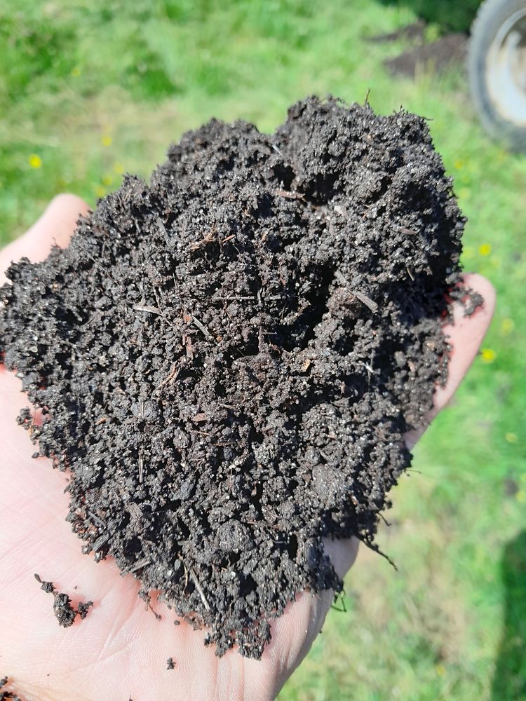 Ziemia kompostowa kompost obornik koński z torfem 100% naturalny