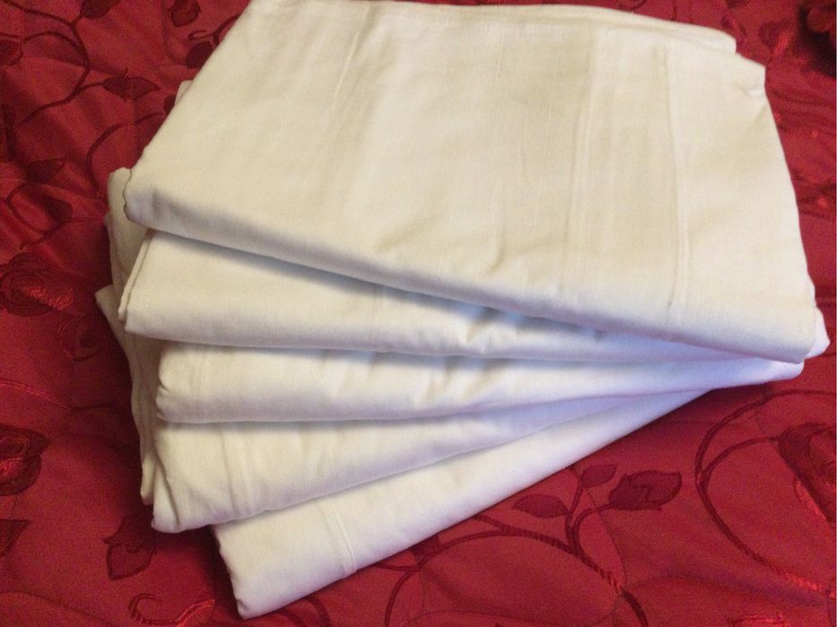 Підодіяльник білий  новий