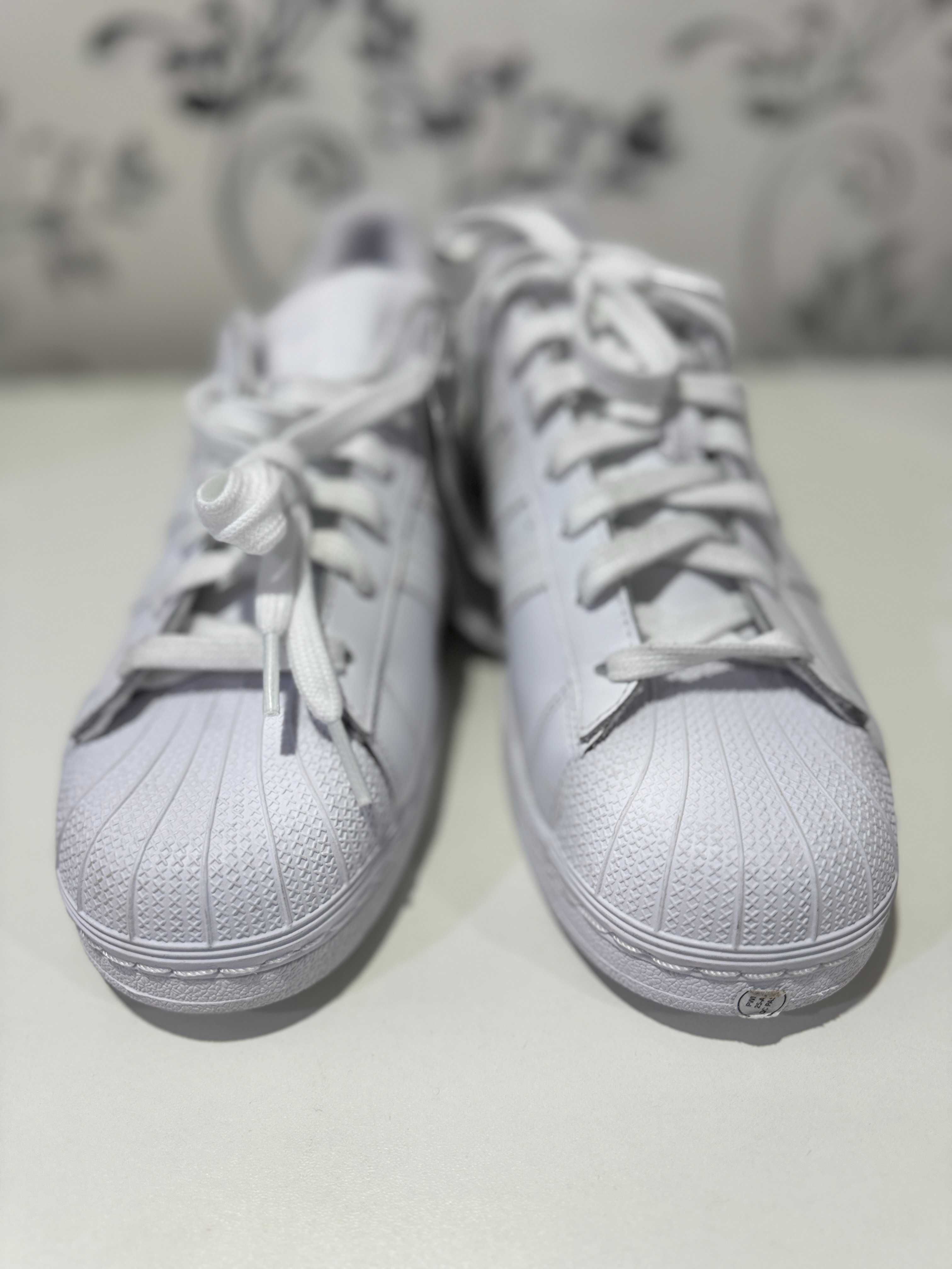 Кросівки чоловічі Adidas Superstar B27136, 44.5р