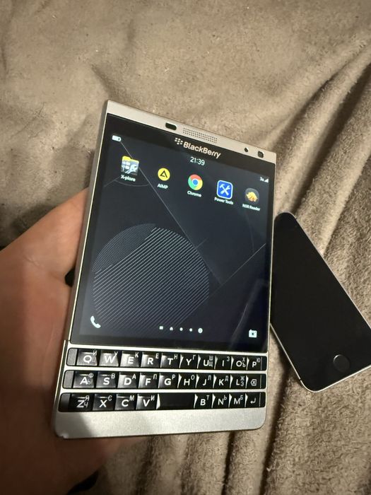 Blackberry Passport Silver Q30