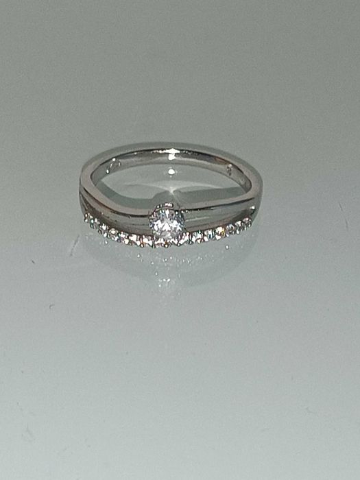 Кільце "Хвиля" з розсипом каміння, медсталь з pодієм, Xuping