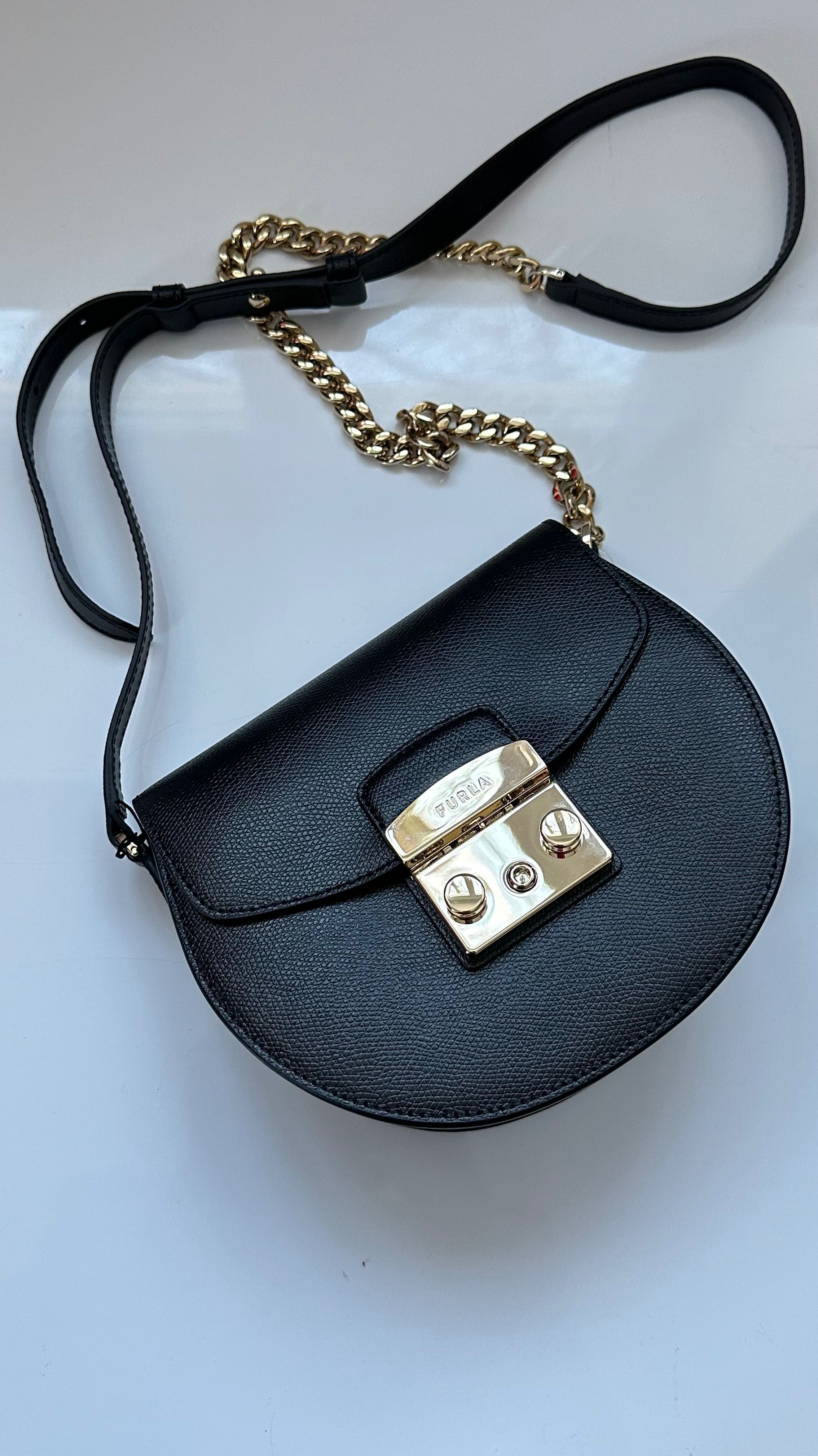 Чорна шкіряна сумка Metropolis Mini Black Furla