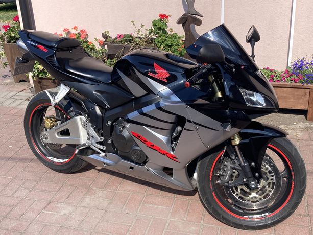 Honda cbr 600rr pc 37