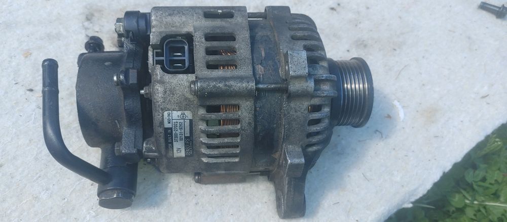 Alternator KIA CARENES 3