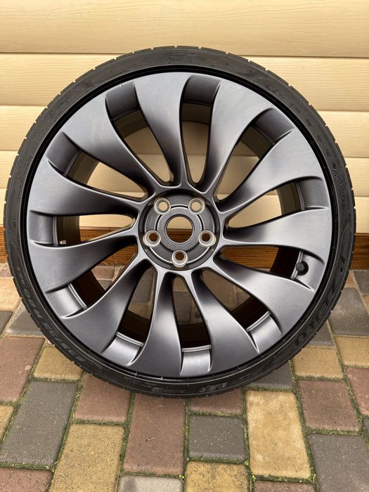 Продам 2 пари дисків Tesla 235/35 r20— літні та зимові
