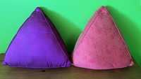 Almofadas triangulares