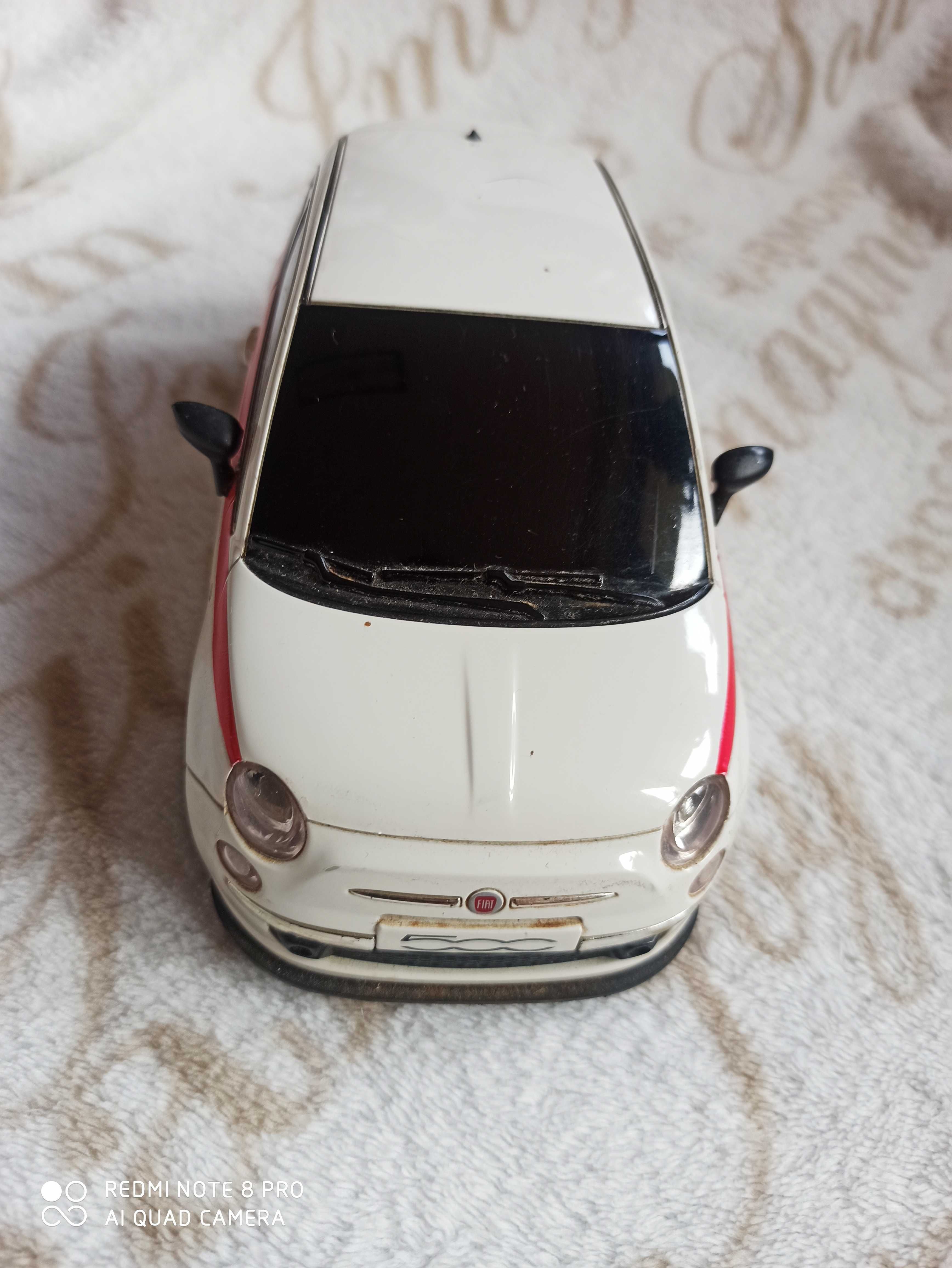 Model Fiata 500 resorak