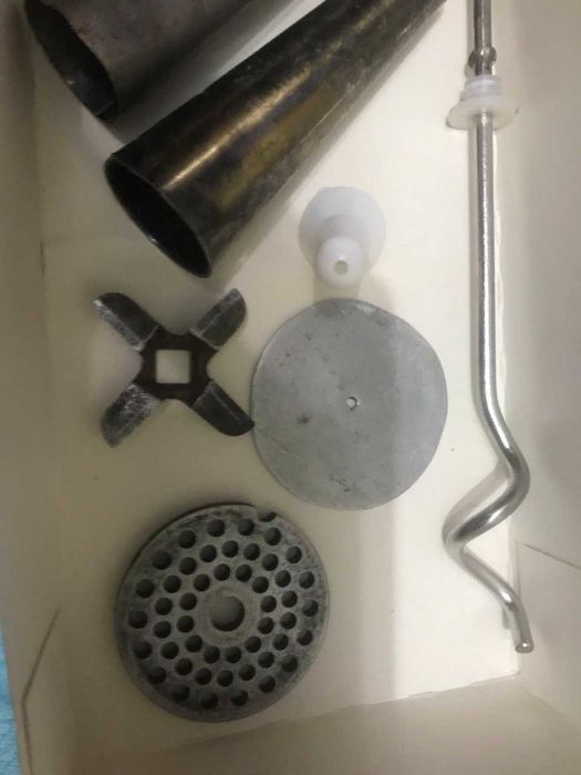 Формы корзиночек, трубочек, венчик  для теста, ножи для мясорубки