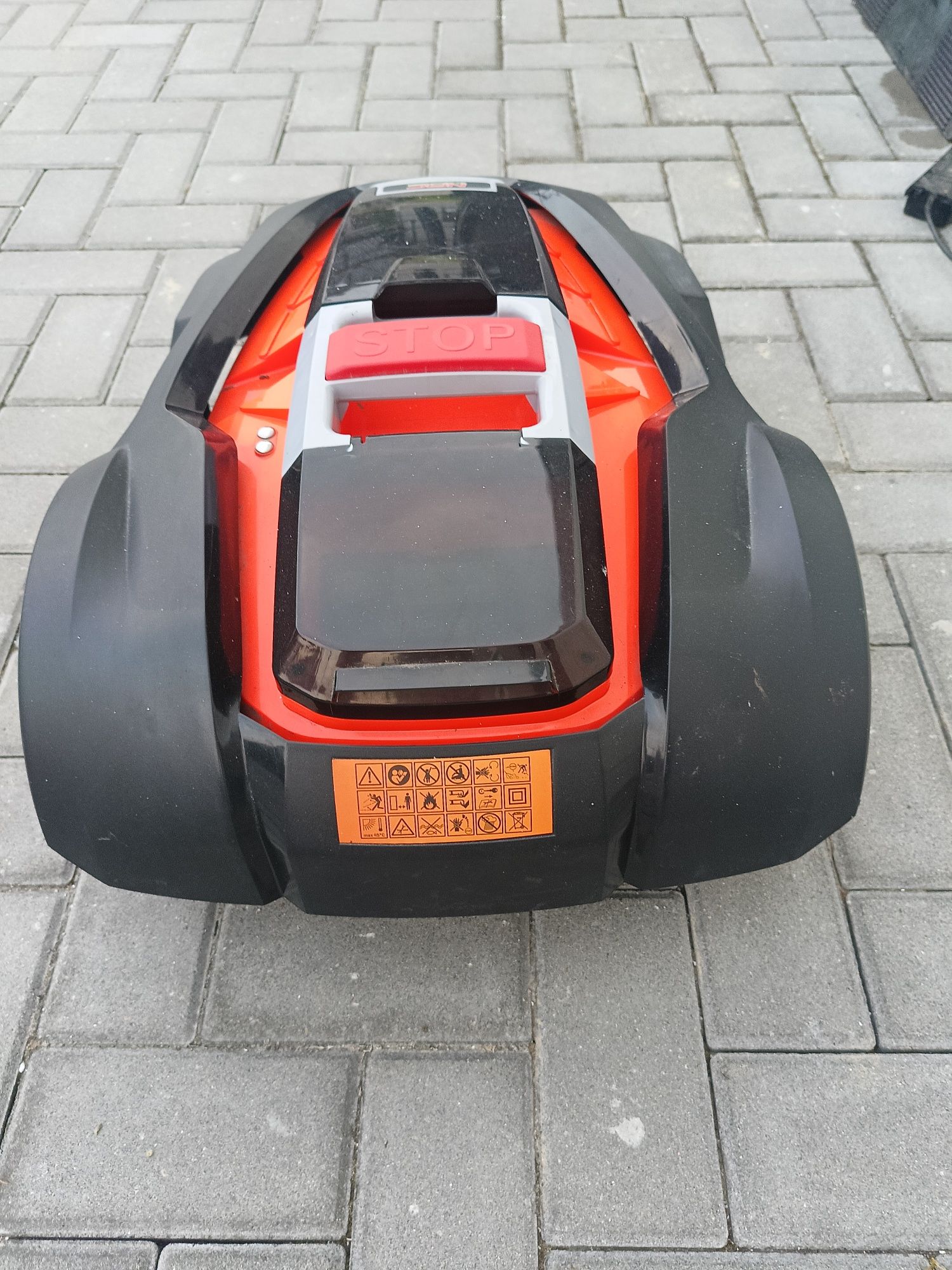 Robot koszący Nac