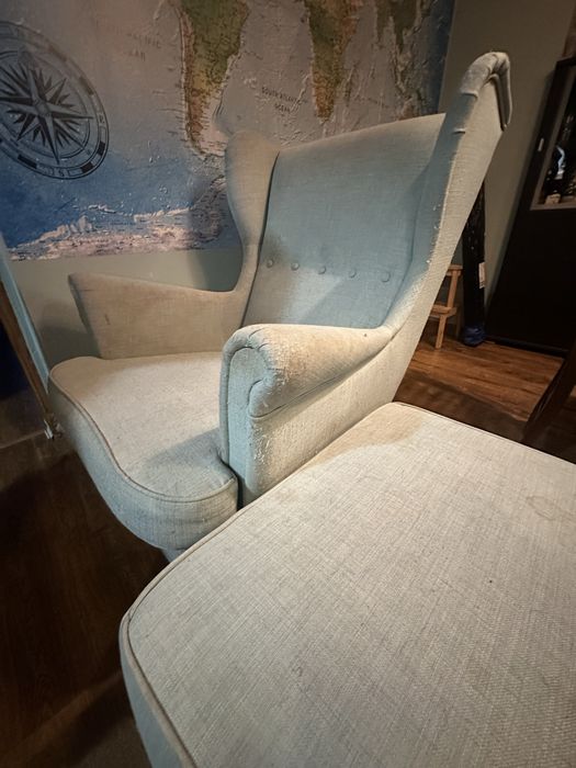 Fotel uszak i podnóżek Ikea