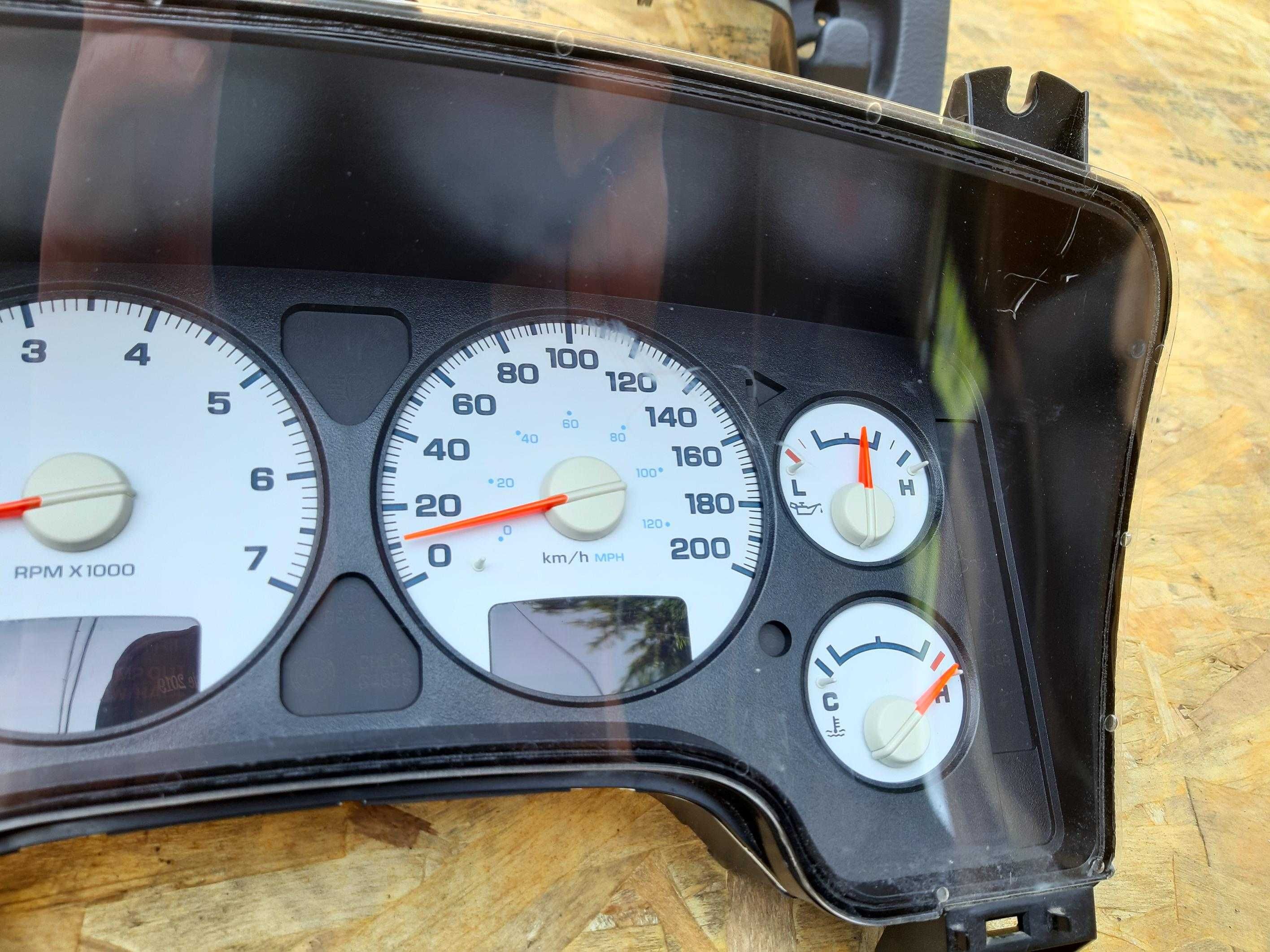 Licznik Dodge Ram 02-08 5.7 hemi Europa
