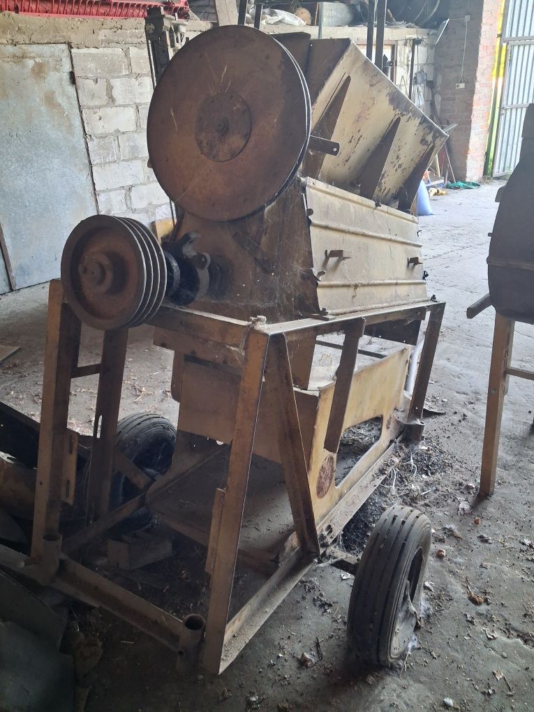 Bukownik BK1100.