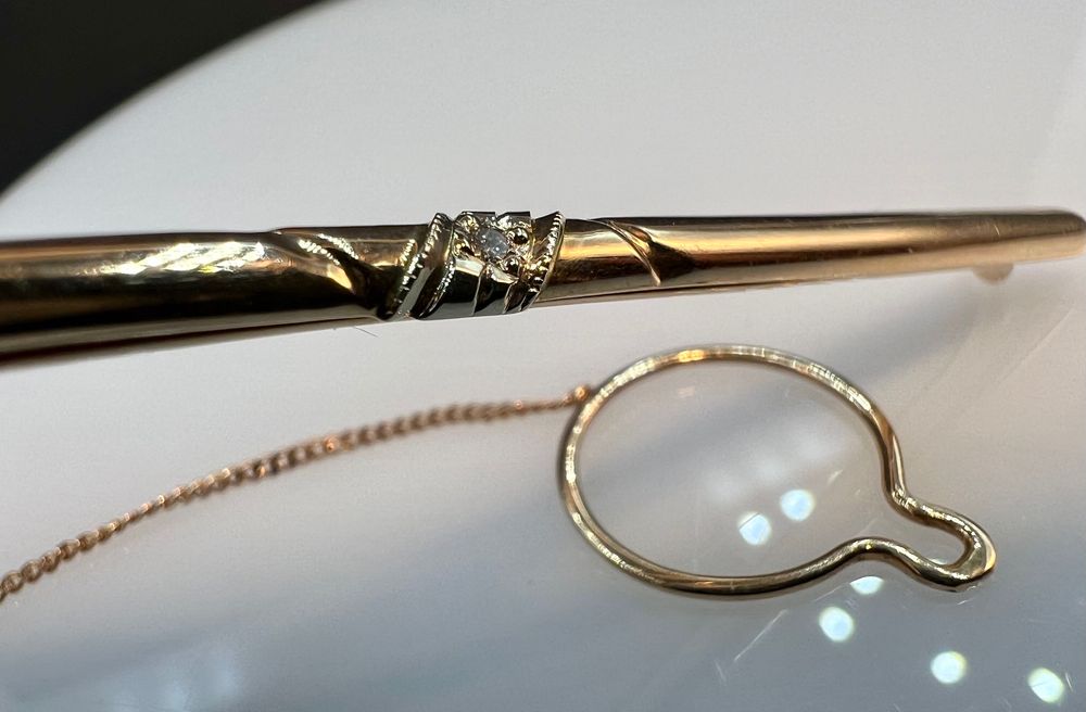 Зажим для краватки золотий 585 з діамантом