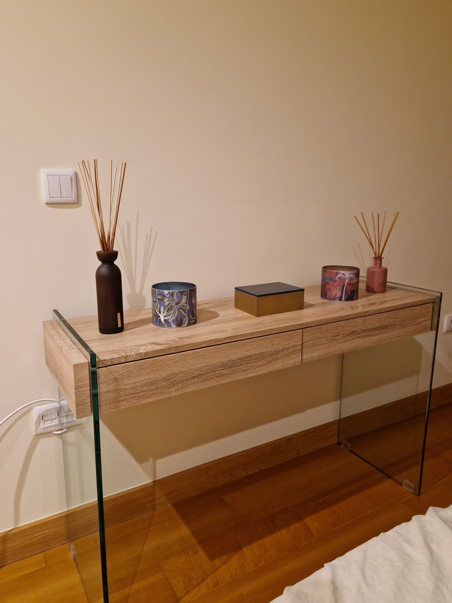 Conjunto de Móvel de TV + 2 Mesinhas de Cabeceira