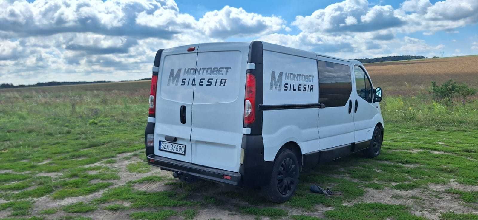 Renault Trafic / 6cio osobowy / zabudowa - brygadówka / 2.0 Diesel