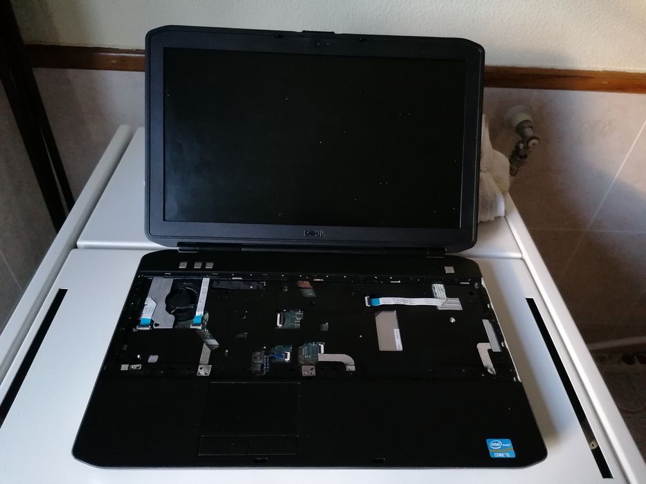 Portátil DELL latitude E 5530 venda por peças