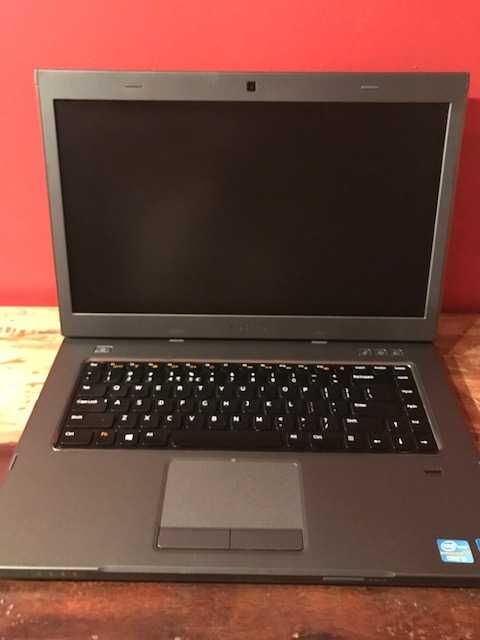 Laptop DELL Vostro 3560 12 GB/SSD 500 GB