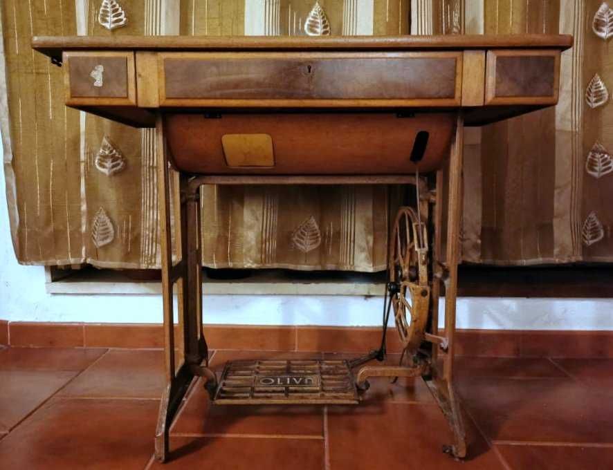 Máquina de costura Oliva CL-50 automática