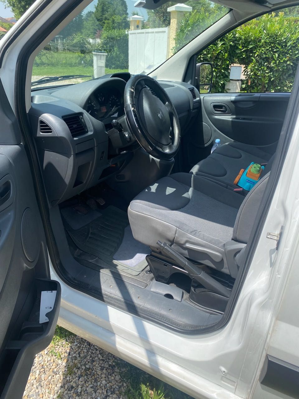 Peugeot Expert 6 lugares